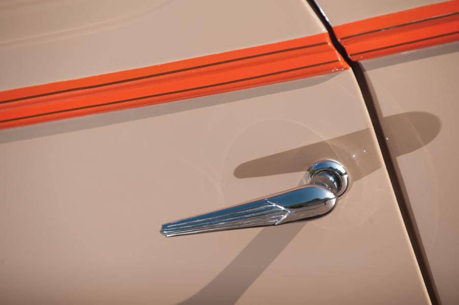  Oldsmobile Eight Convertible Coupe 1934 года  (фото 11 из 19)